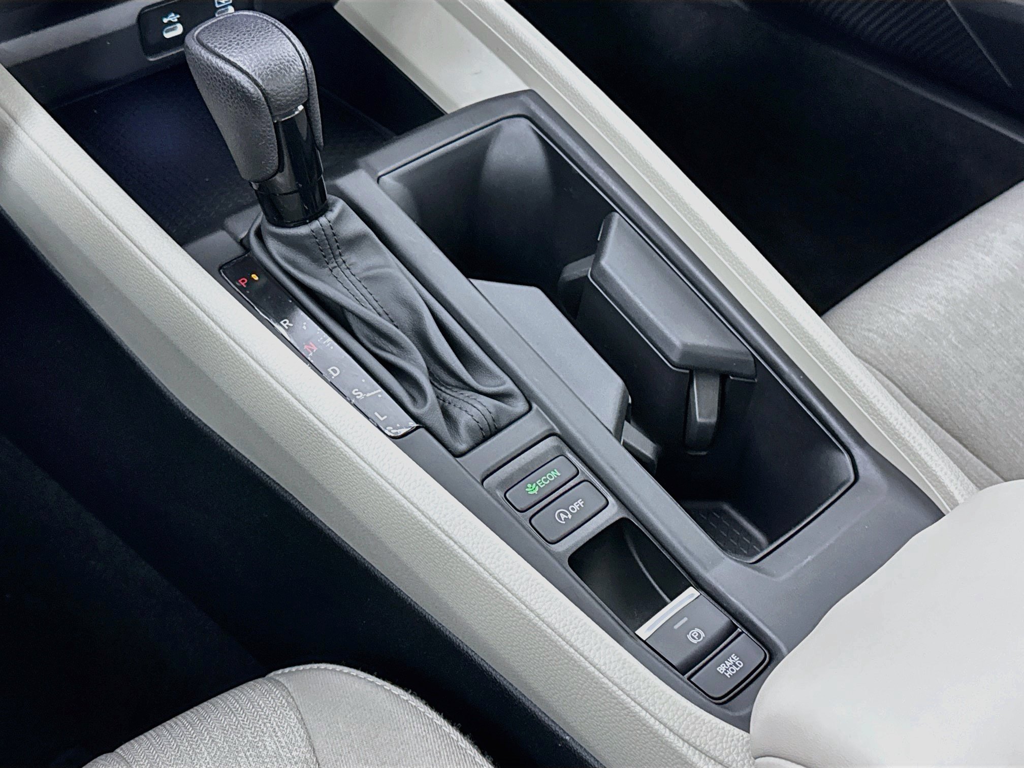 Certified 2025 Honda Accord SE image 16