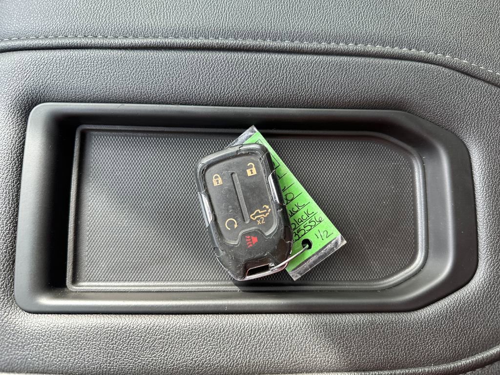 Used 2021 GMC Sierra 1500 SLT w/ SLT Premium Plus Package AWD/4WD image 16