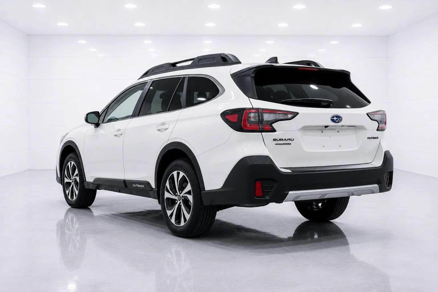 Used 2022 Subaru Outback Touring w/ Popular Package #2 AWD/4WD image 3