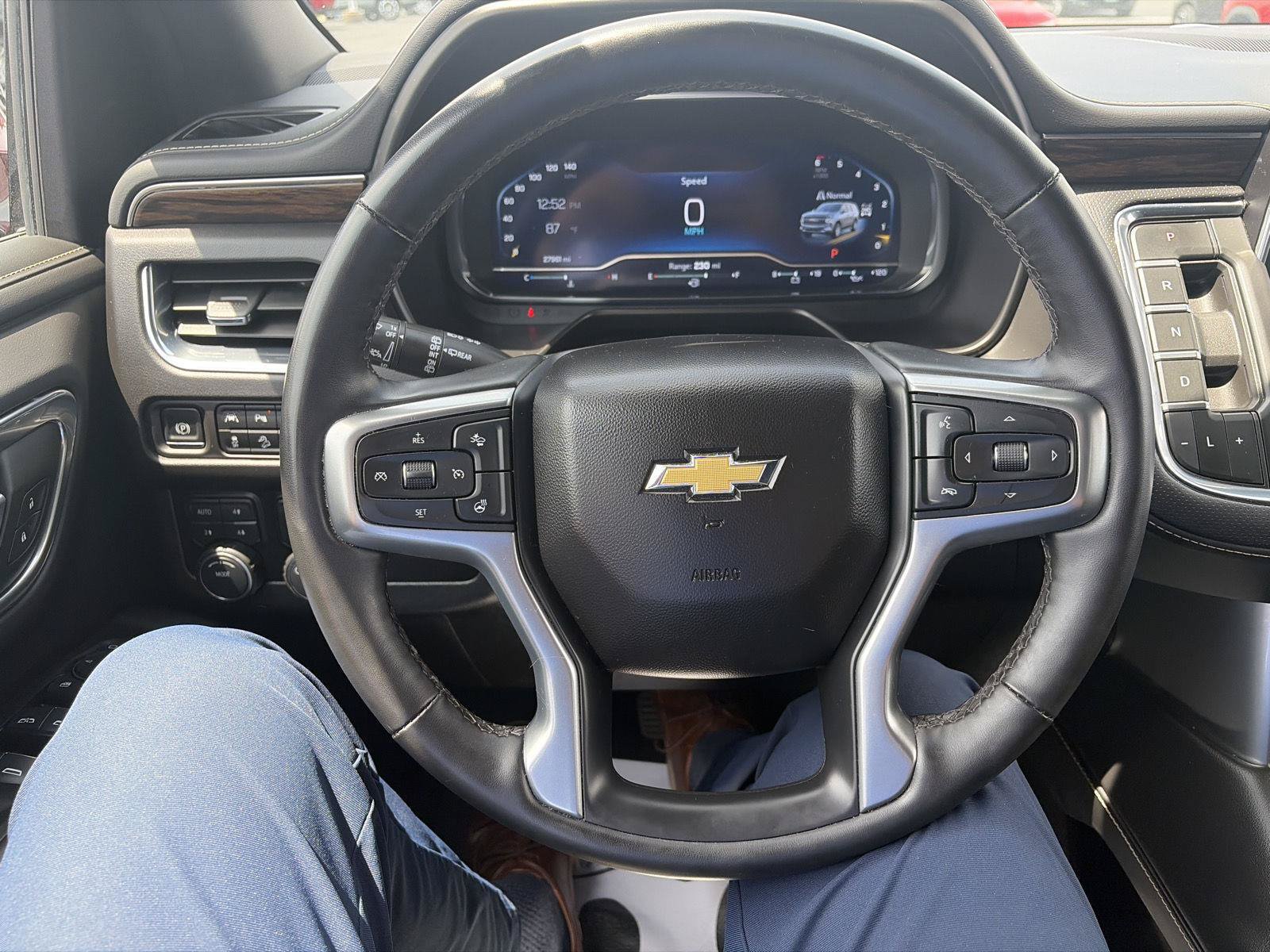 Used 2024 Chevrolet Tahoe Premier AWD/4WD image 24
