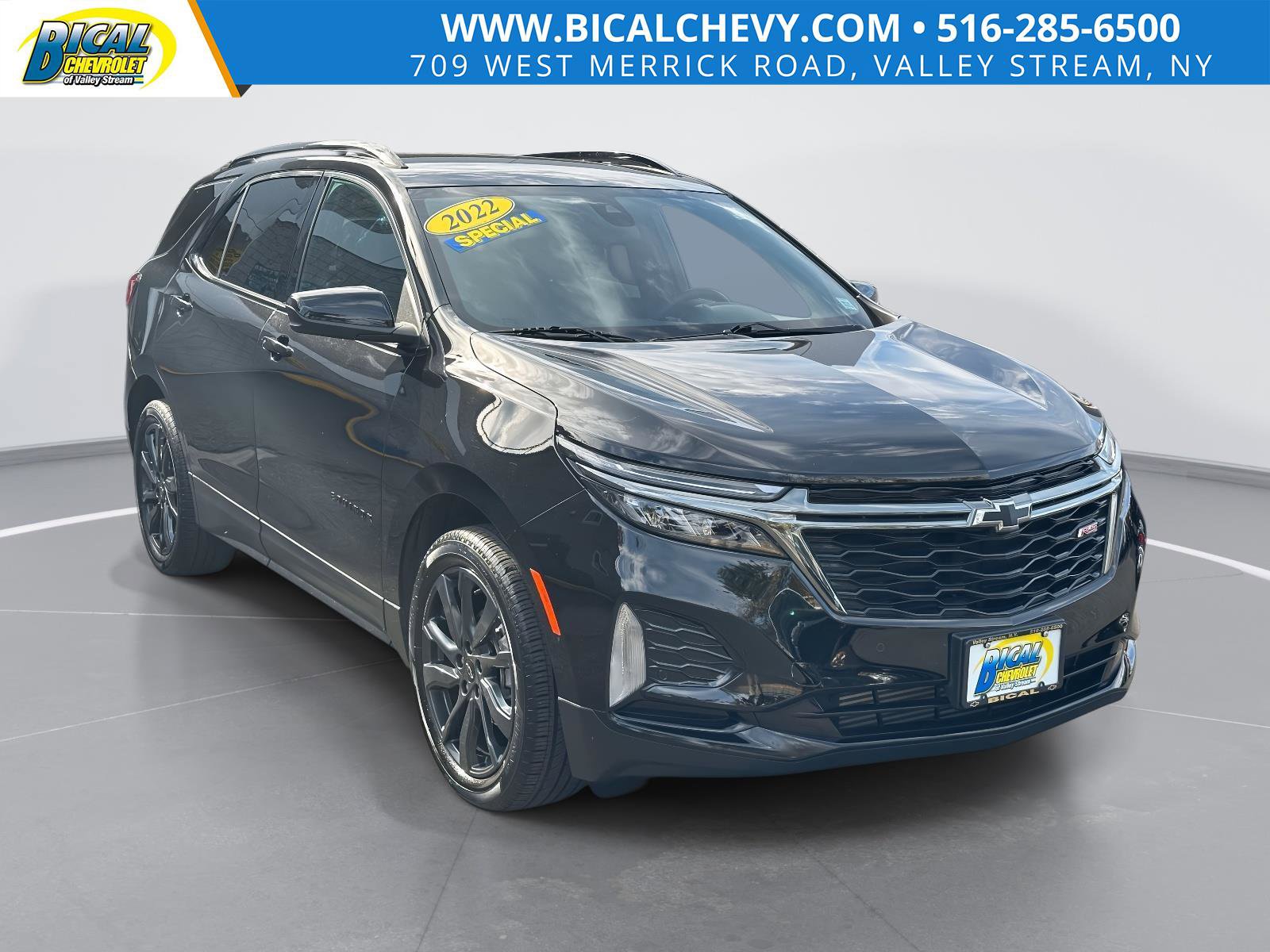 Used 2022 Chevrolet Equinox RS image 1