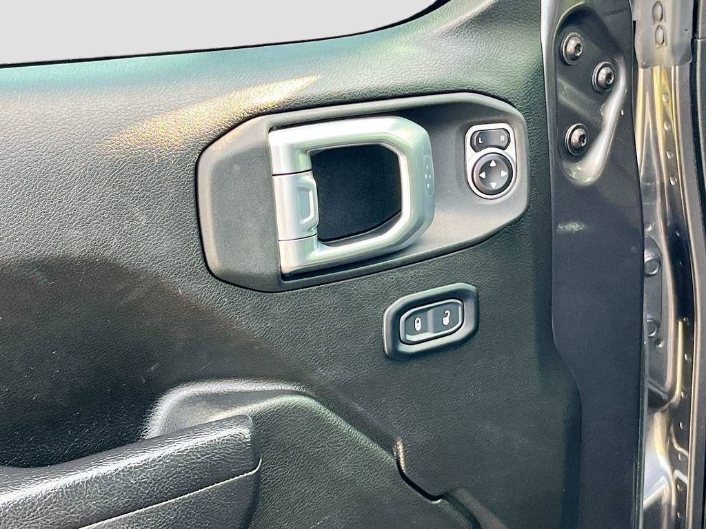 Used 2024 Jeep Gladiator Sport AWD/4WD image 18