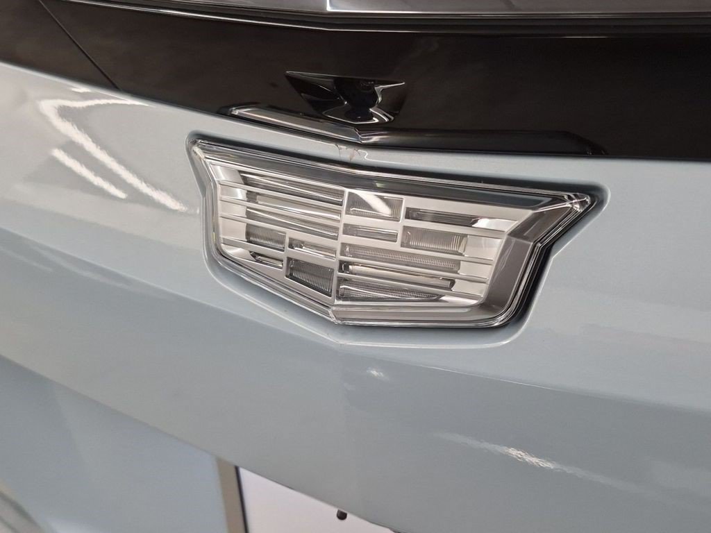Certified 2026 Cadillac Vistiq Sport AWD/4WD image 21