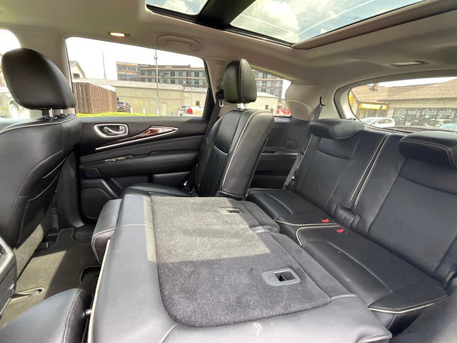 Used 2016 INFINITI QX60 Luxe w/ Deluxe Technology Package image 37