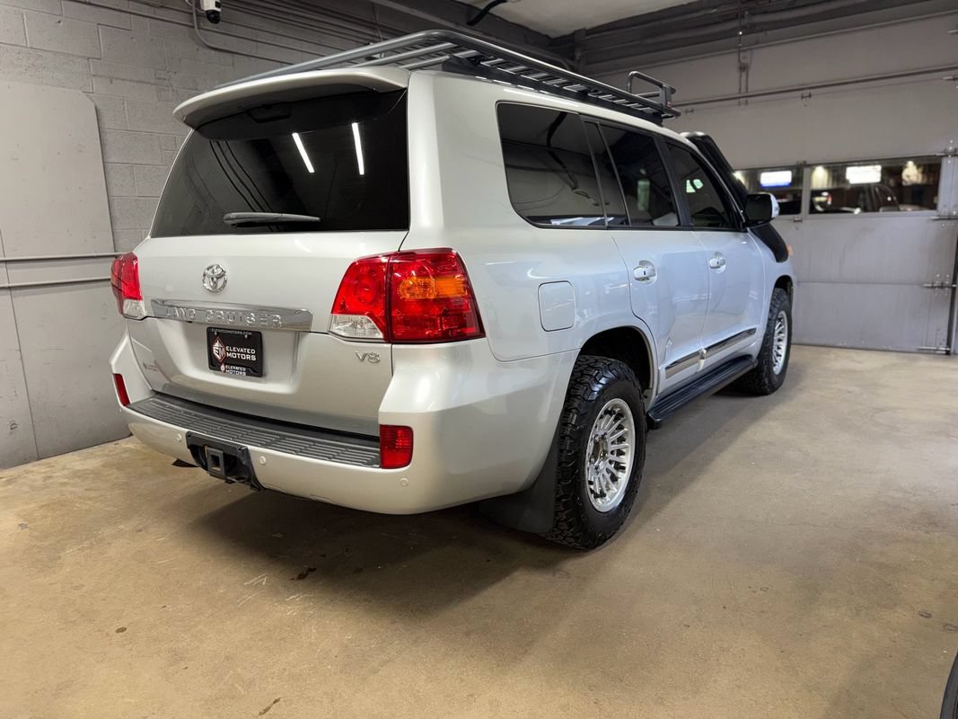 Used 2013 Toyota Land Cruiser AWD/4WD image 5