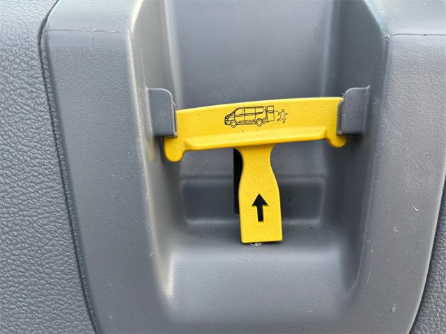 Used 2019 Ford Transit 350 XL image 31