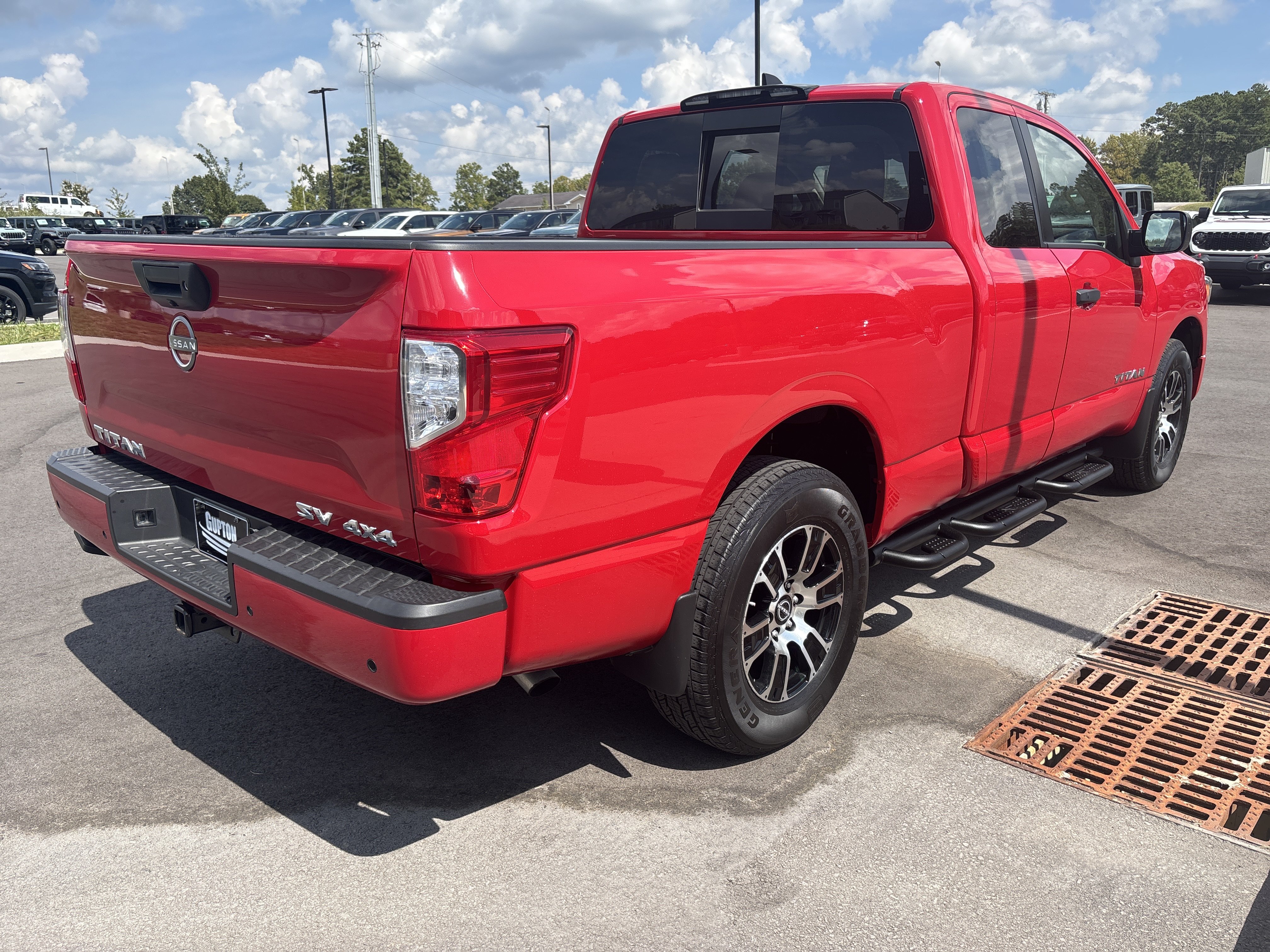 Used 2024 Nissan Titan SV w/ Accessory Utility Package AWD/4WD image 6