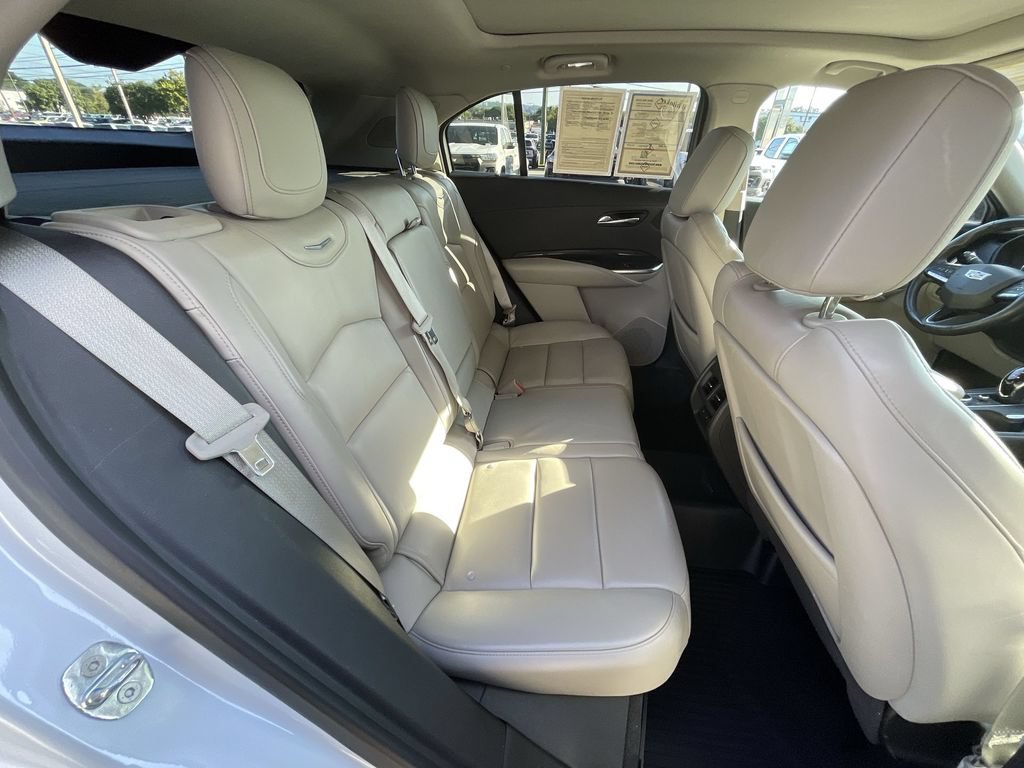 Used 2020 Cadillac XT4 Premium Luxury w/ Enhanced Visibility Package FWD image 27
