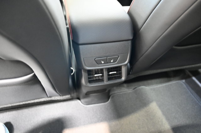 New 2027 Chevrolet Equinox RS w/ Convenience Package III AWD/4WD image 26