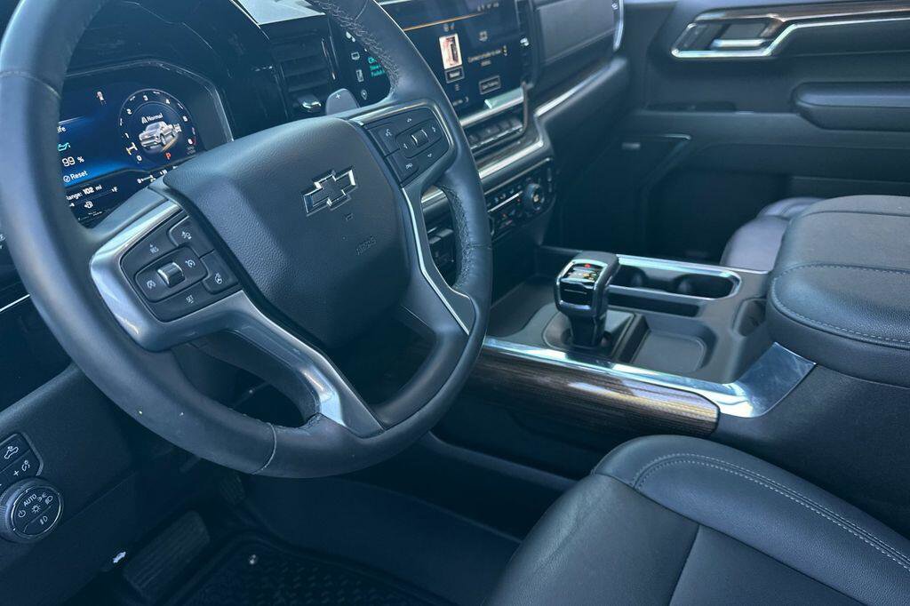 Used 2024 Chevrolet Silverado 1500 RST w/ RST All Star Premium Package AWD/4WD image 10