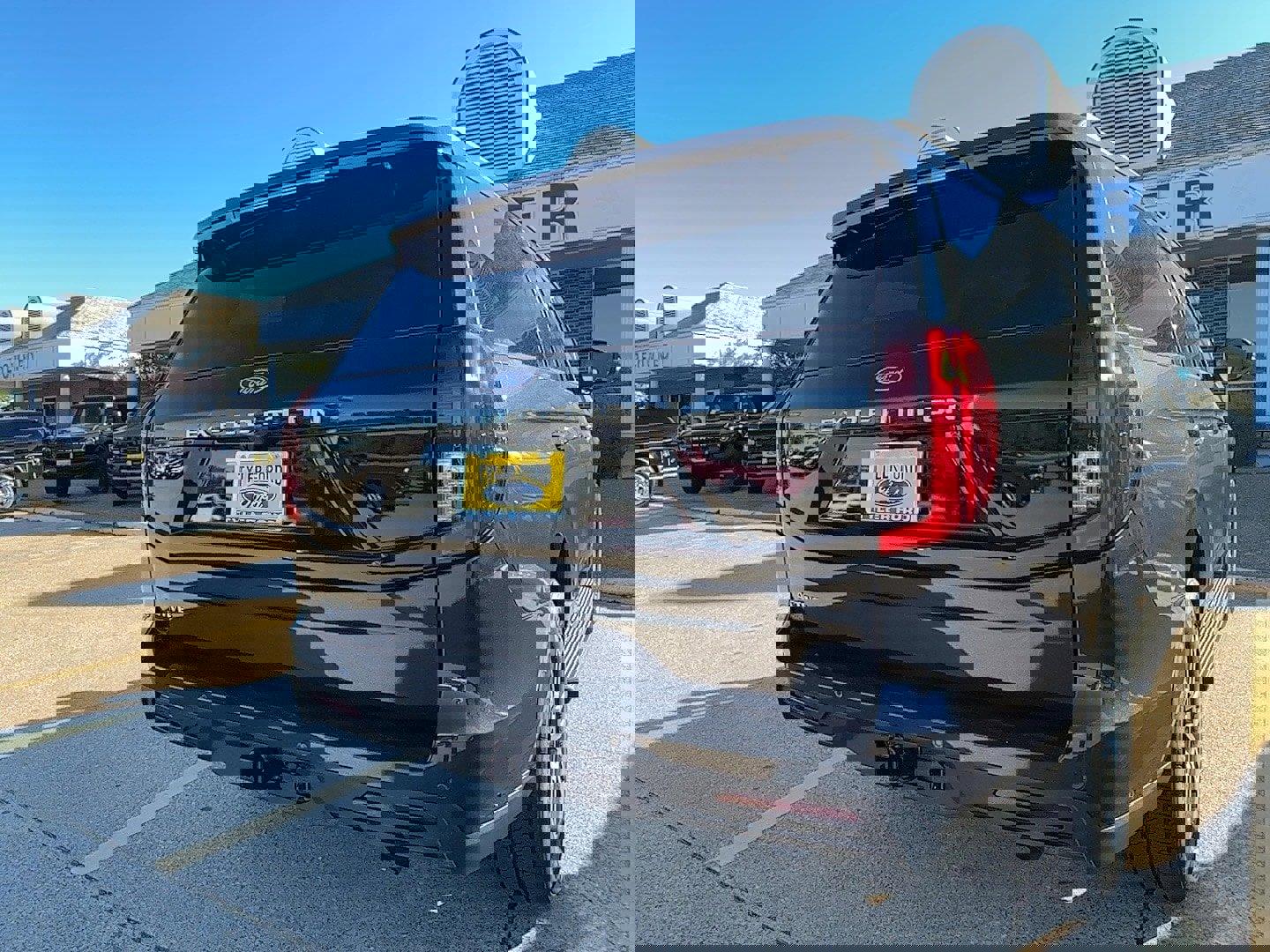 New 2025 Ford Expedition Active image 8