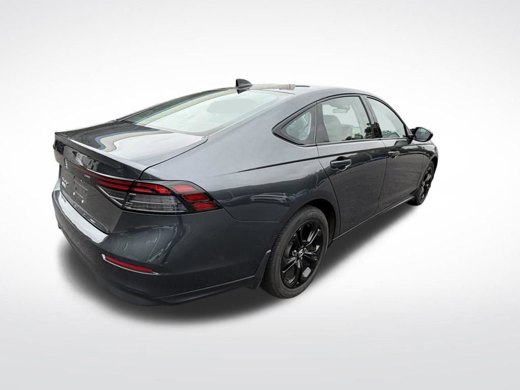 Used 2025 Honda Accord SE image 8