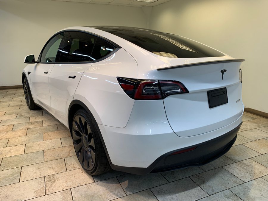 Used 2023 Tesla Model Y Performance AWD/4WD image 5