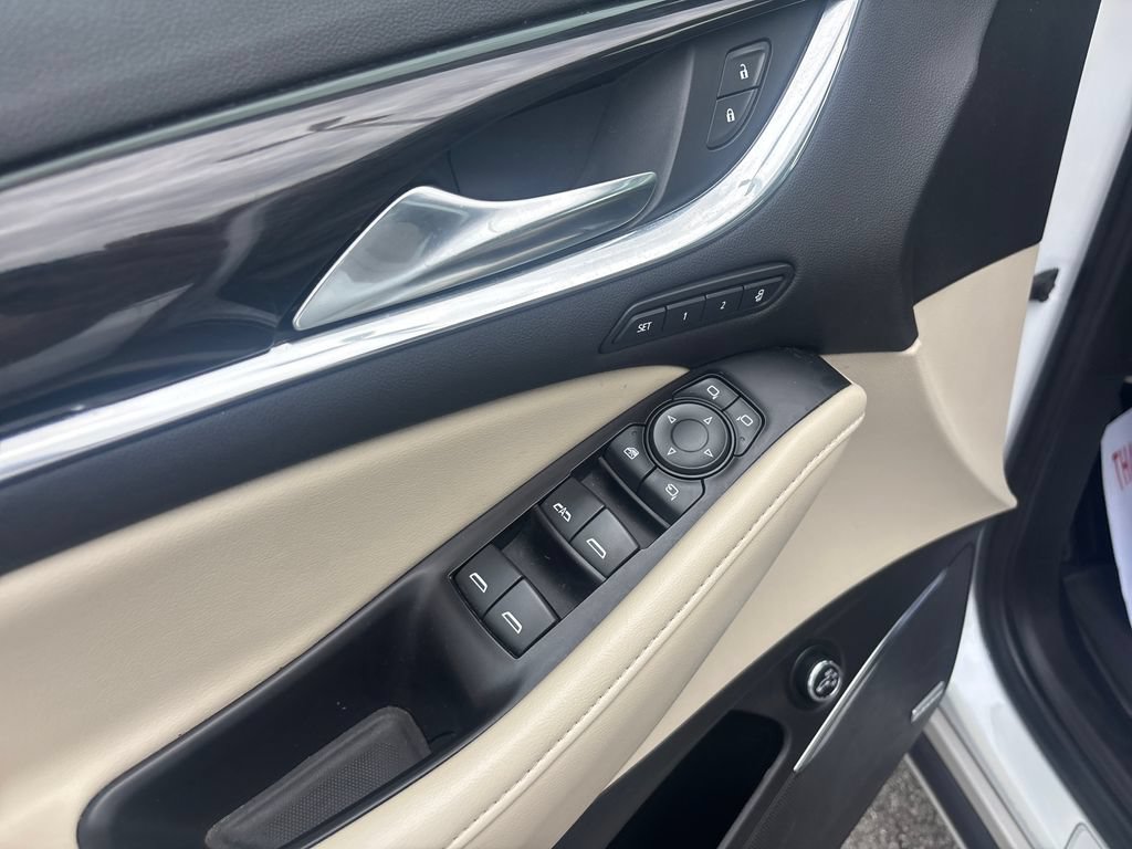 Used 2019 Buick Enclave Premium w/ Experience Buick Package AWD/4WD image 16