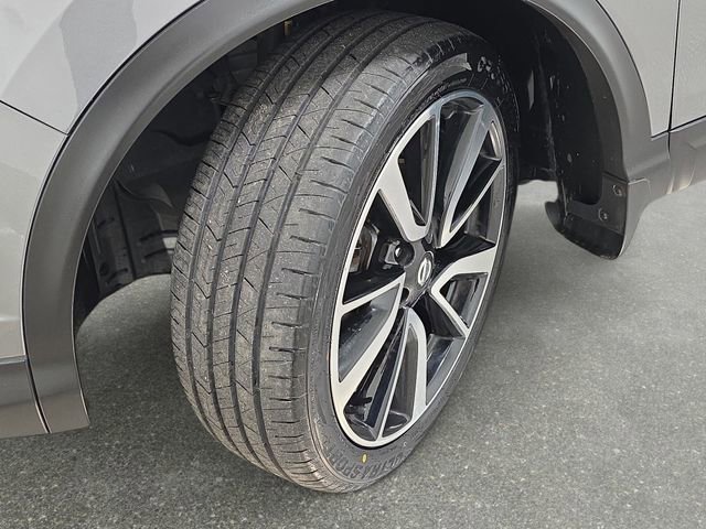 Used 2019 Nissan Rogue Sport SL w/ Premium Package image 32