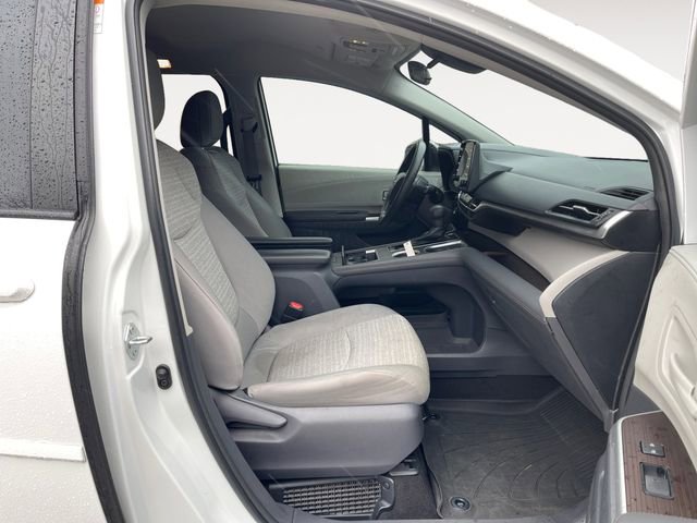Used 2021 Toyota Sienna LE image 15