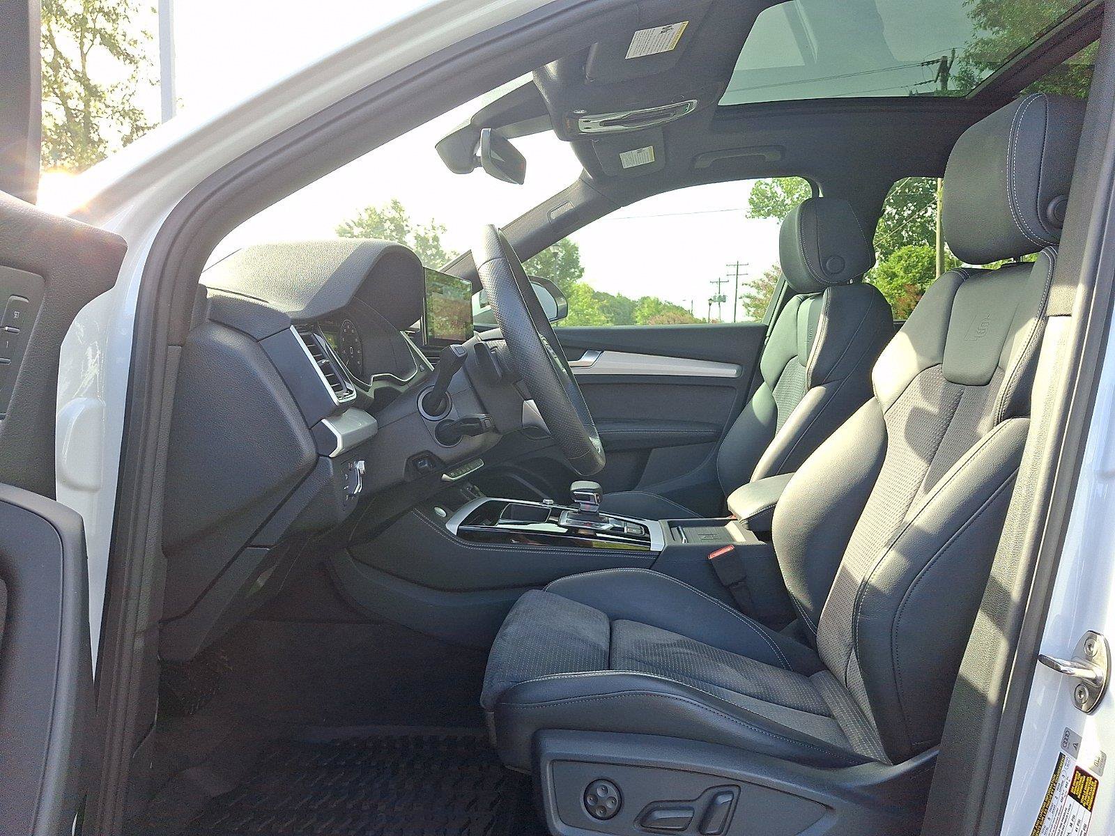 Used 2024 Audi Q5 e Prestige AWD/4WD image 13