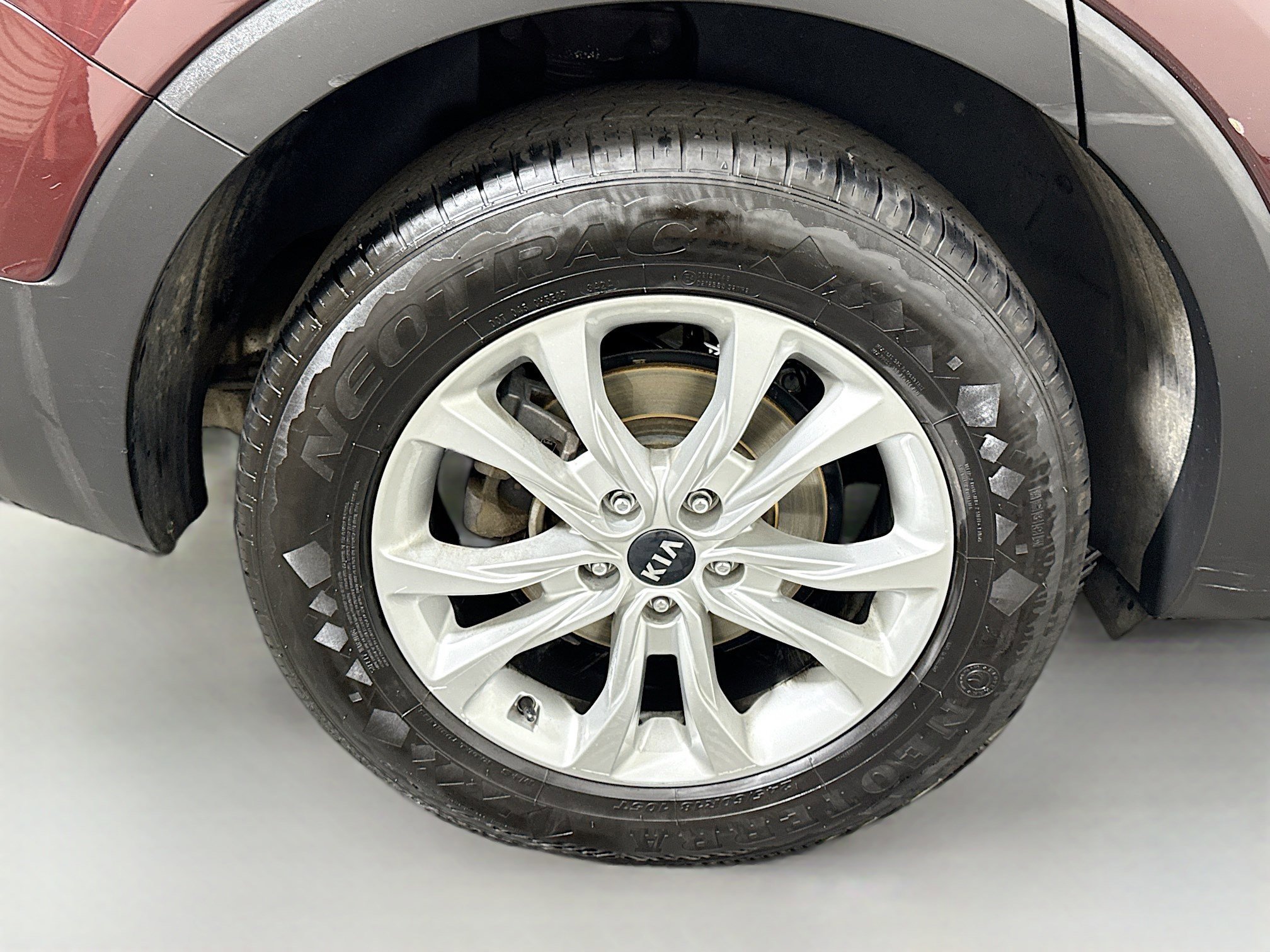 Used 2020 Kia Telluride LX image 33