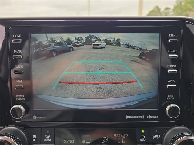 Used 2021 Toyota Highlander XLE image 20