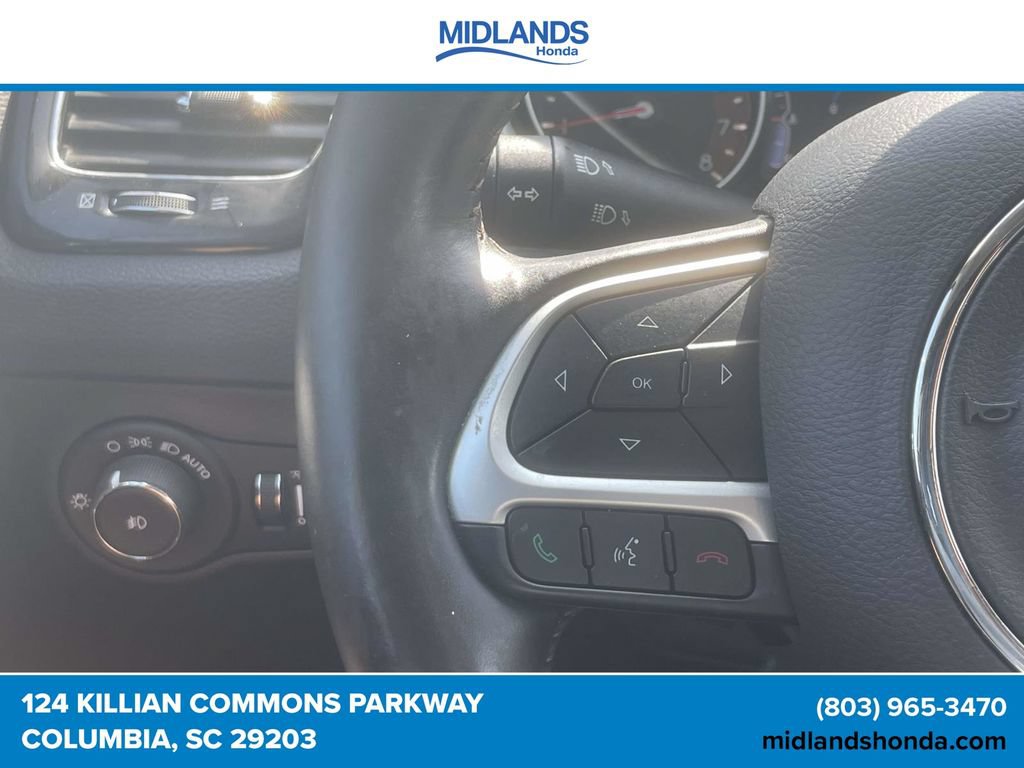 Used 2019 Jeep Compass Limited AWD/4WD image 18