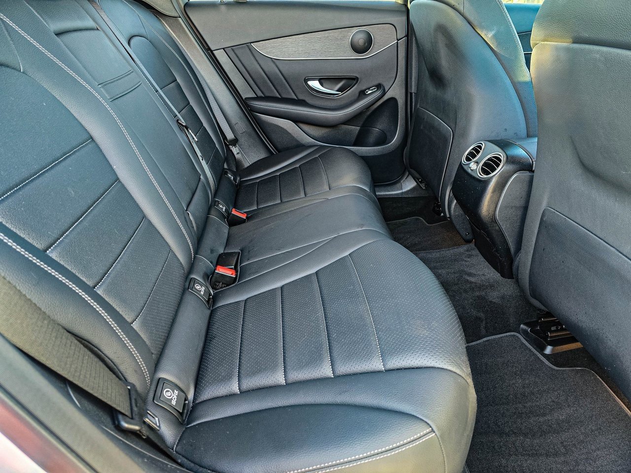 Used 2022 Mercedes-Benz GLC 300 4MATIC image 37