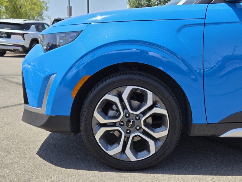 Certified 2025 Kia Soul EX FWD image 10