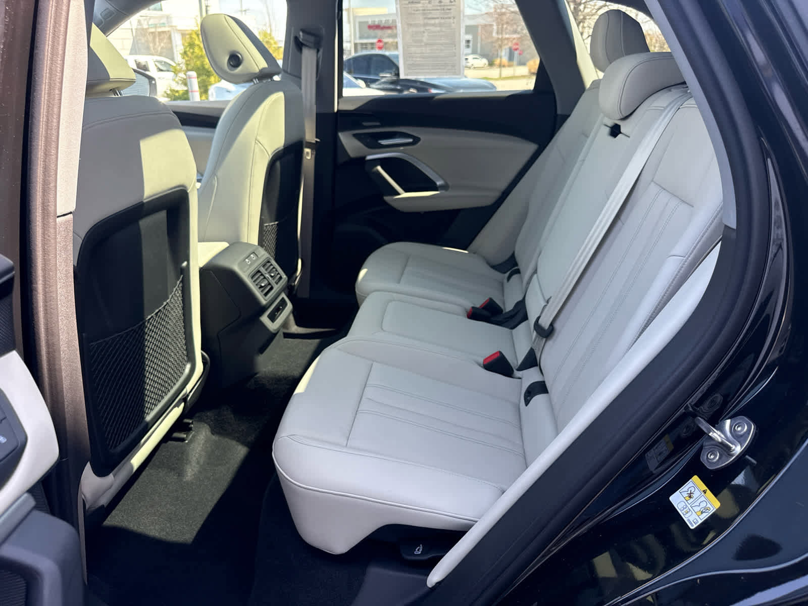 Used 2025 Audi Q5 Premium Plus w/ Premium Plus image 18