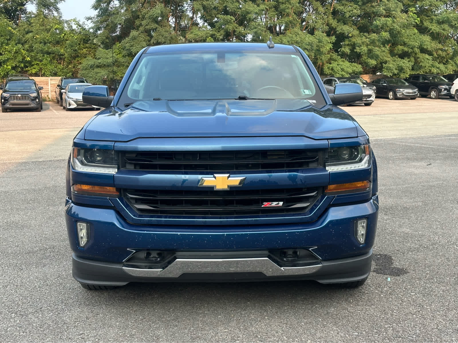 Used 2018 Chevrolet Silverado 1500 LT w/ All Star Edition AWD/4WD image 2