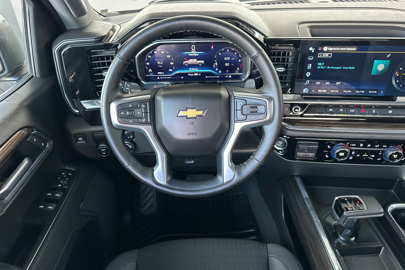 Used 2025 Chevrolet Silverado 1500 LT w/ LPO, Dark Essentials Package RWD image 17