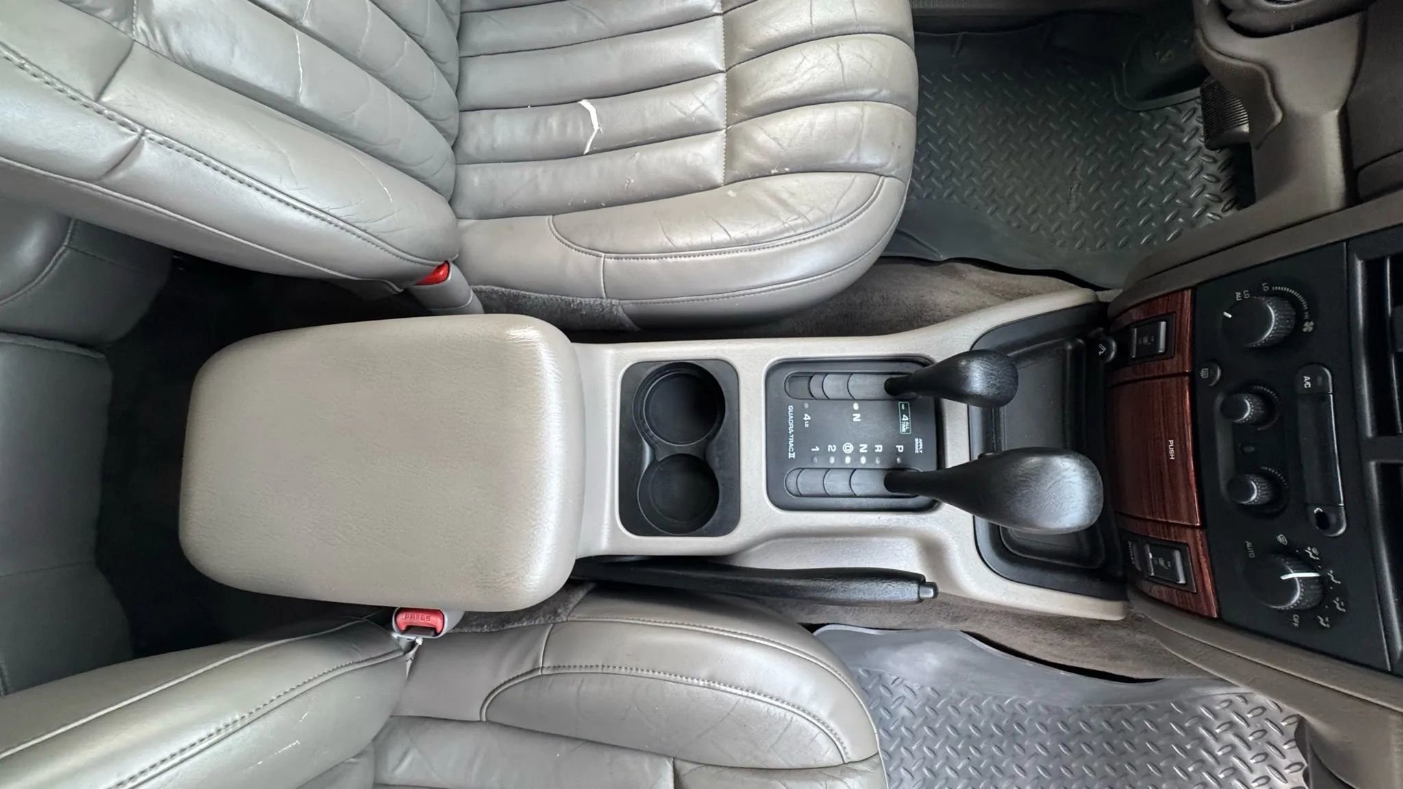 Used 1999 Jeep Grand Cherokee Limited image 31