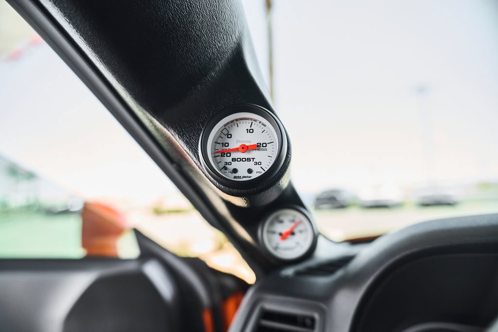 Used 2014 Dodge Challenger R/T RWD image 24