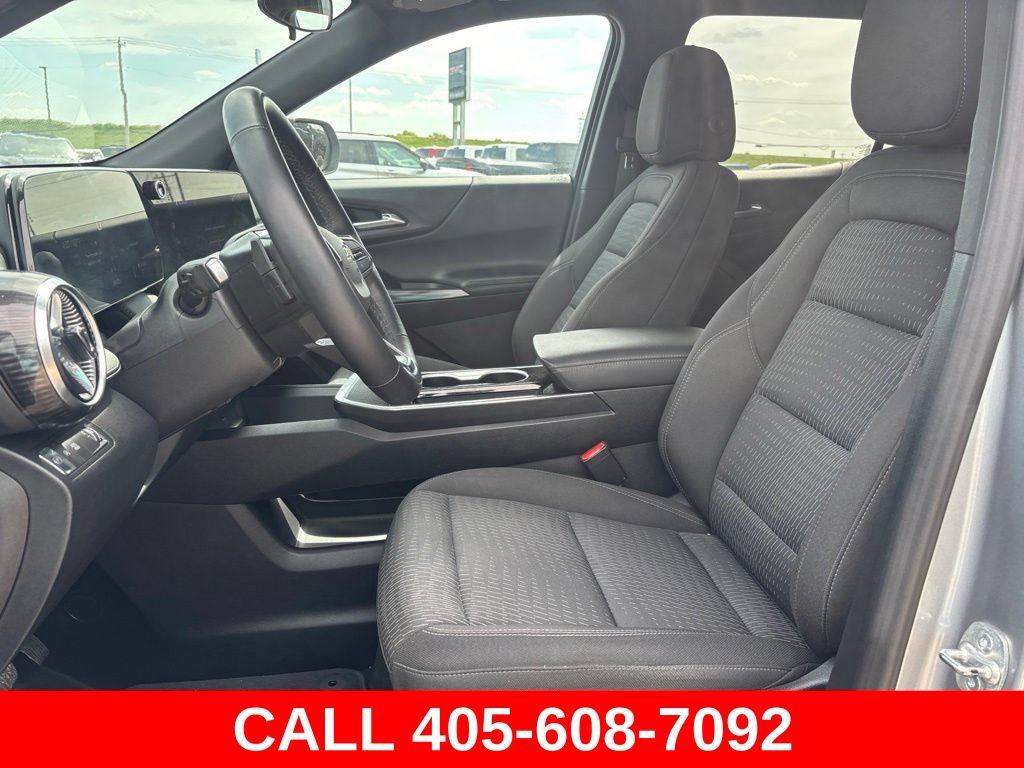 Used 2025 Chevrolet Equinox LT FWD image 15
