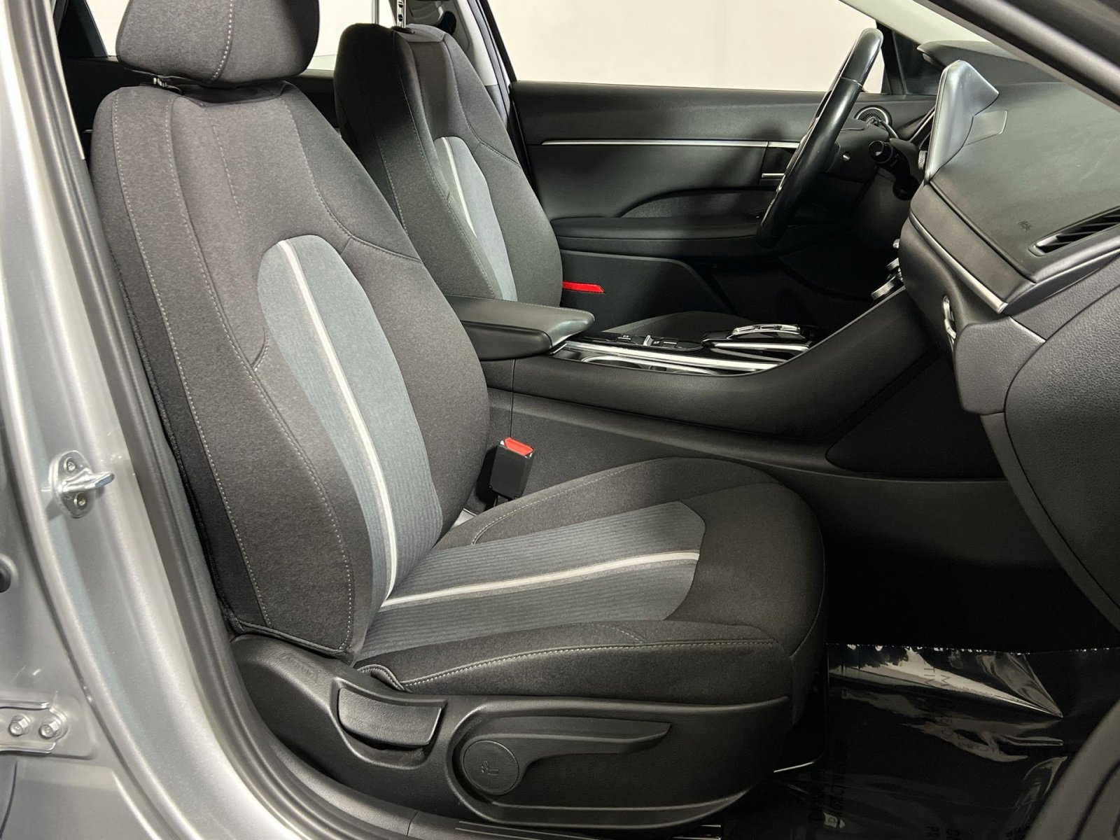 Used 2020 Hyundai Sonata SEL w/ Convenience + Sunroof Package image 25