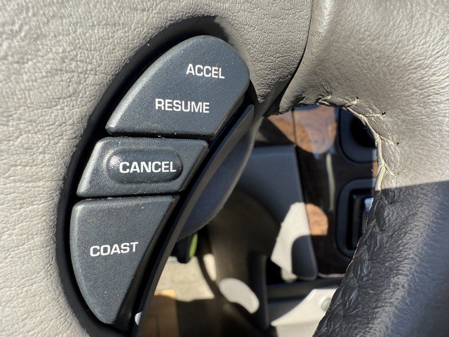 Used 2006 Chrysler Sebring Limited image 19