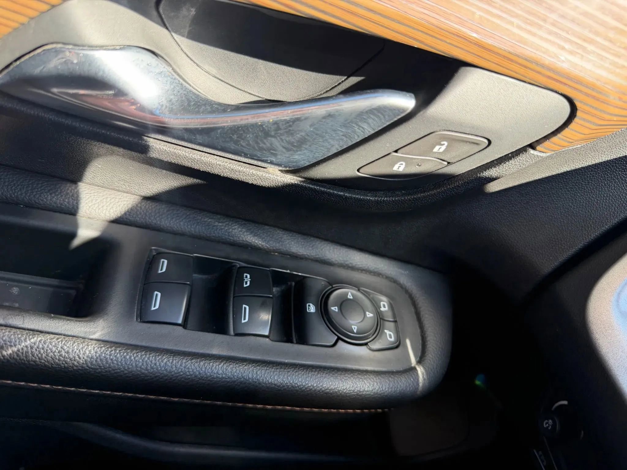 Used 2019 GMC Terrain SLE w/ Driver Convenience Package image 22