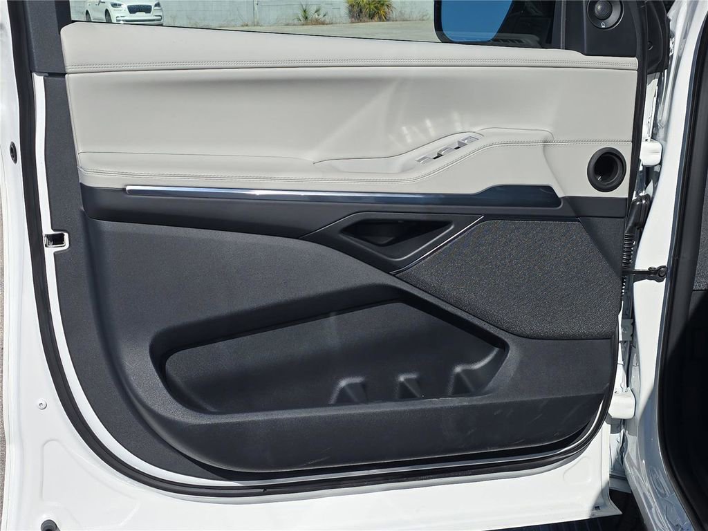 New 2026 Lincoln Navigator L Reserve image 17