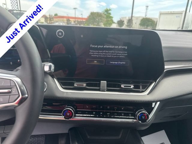 New 2026 Chevrolet Equinox LT w/ Convenience Package II FWD image 22