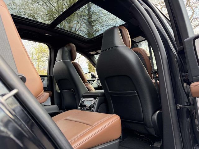 Used 2020 Lincoln Aviator Reserve w/ Equipment Group 202A AWD/4WD image 15
