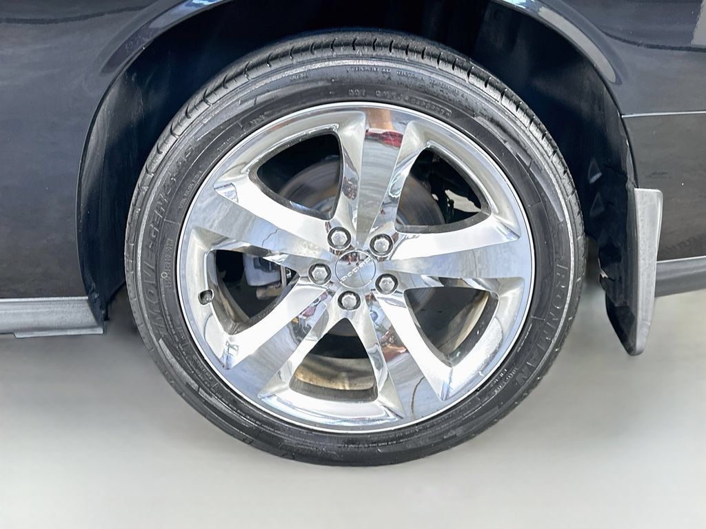 Used 2013 Dodge Challenger SXT w/ Super Sport Group RWD image 29