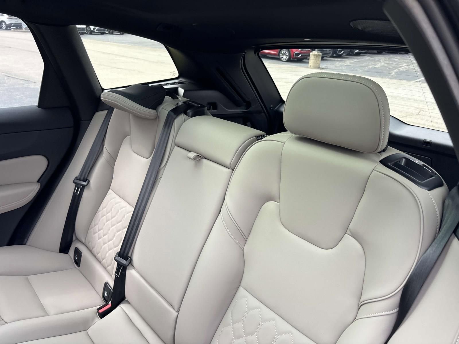 New 2026 Volvo XC60 B5 Plus w/ Protection Package Premier image 25