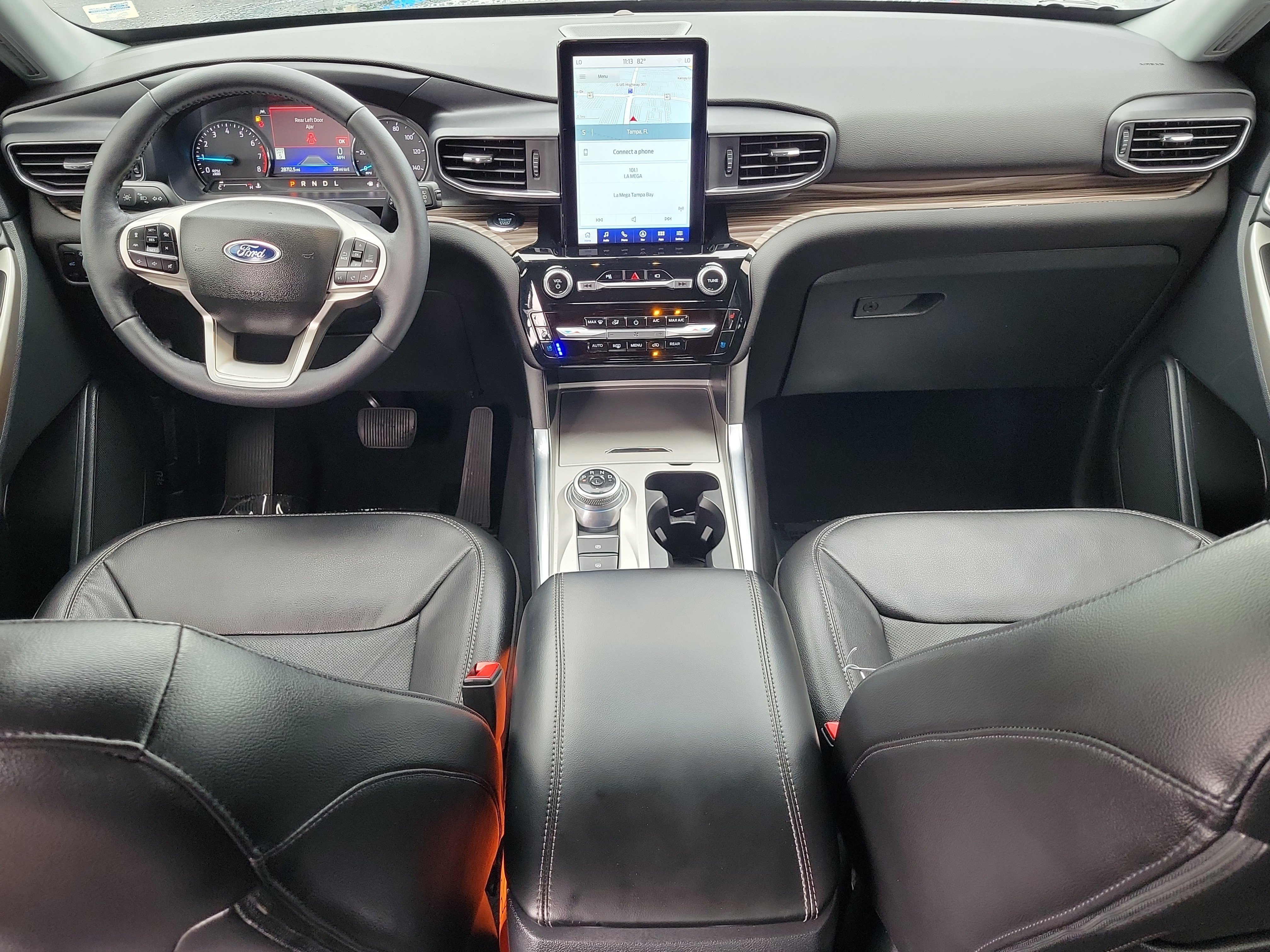 Certified 2023 Ford Explorer Limited w/ Limited Technology Package RWD image 16