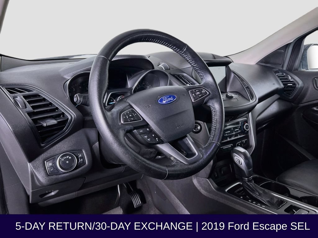 Used 2019 Ford Escape SEL FWD image 11