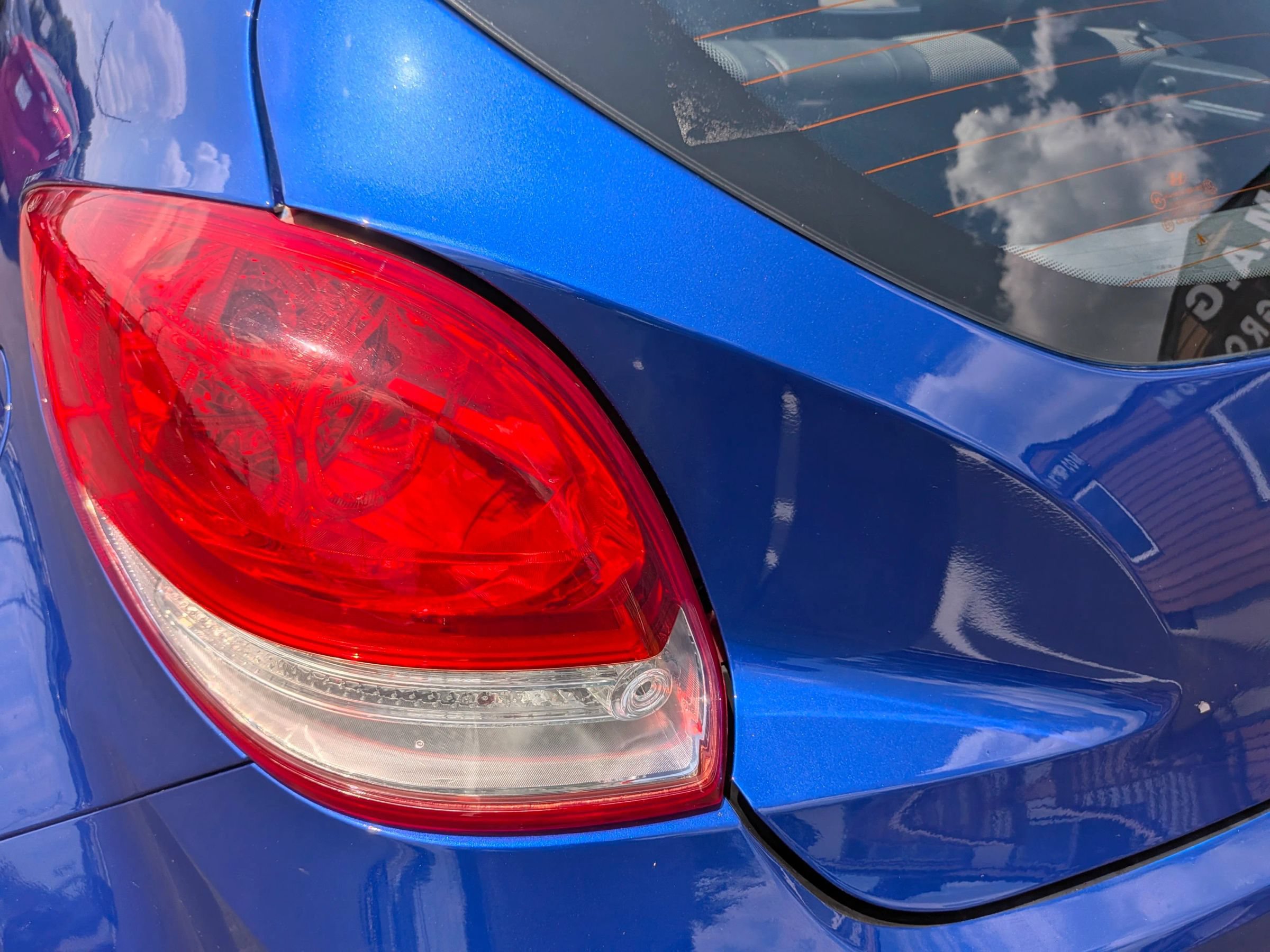 Used 2013 Hyundai Veloster w/ Style Pkg FWD image 30