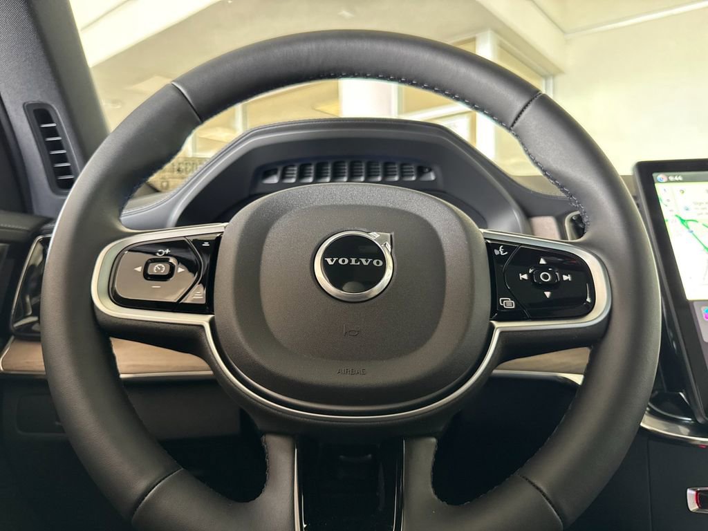New 2026 Volvo XC90 T8 Plus image 24