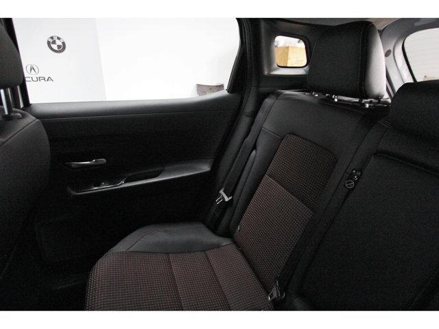 New 2027 Nissan Kicks SR w/ SR Premium Package FWD image 9