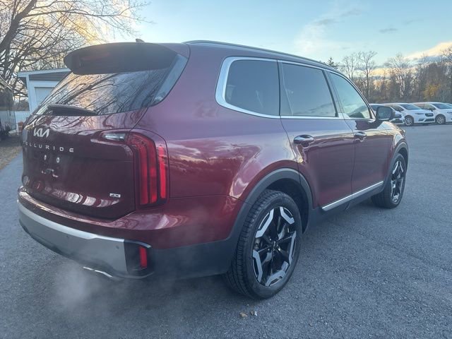 Used 2023 Kia Telluride S w/ S Sunroof Package image 4