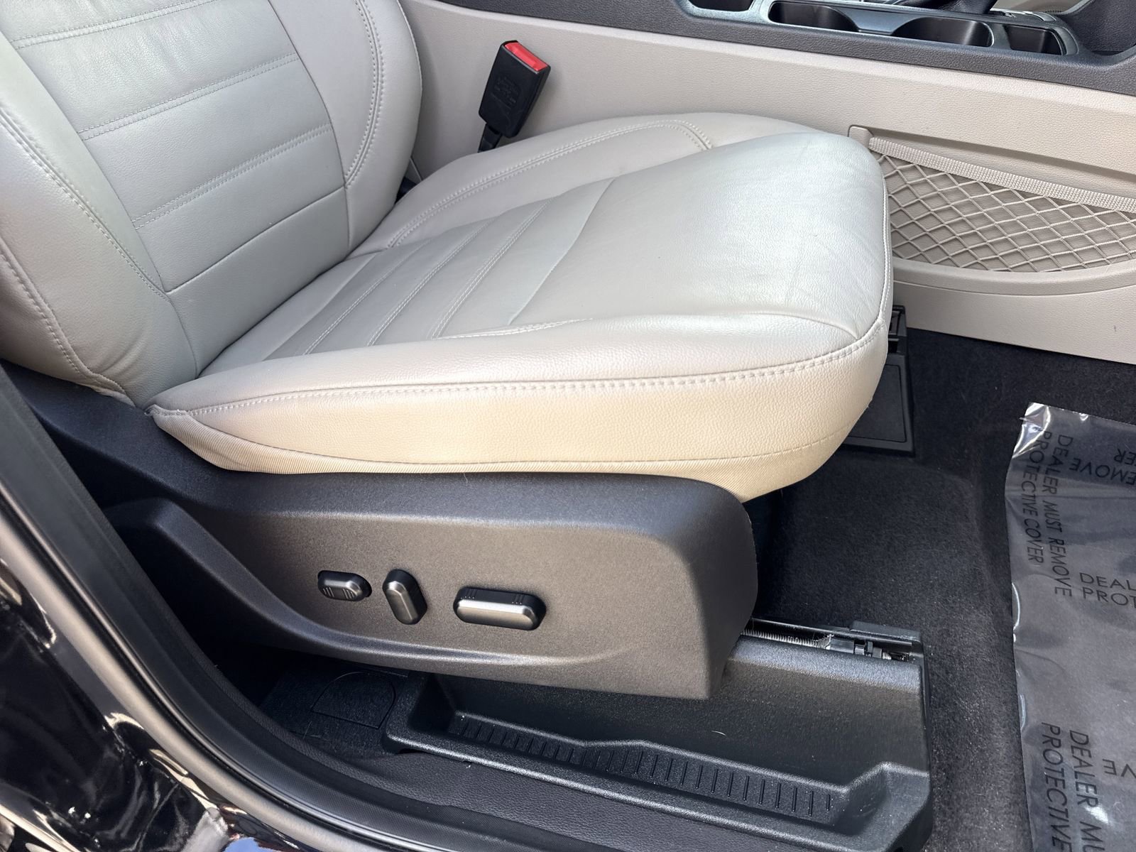 Used 2019 Ford Escape Titanium AWD/4WD image 25