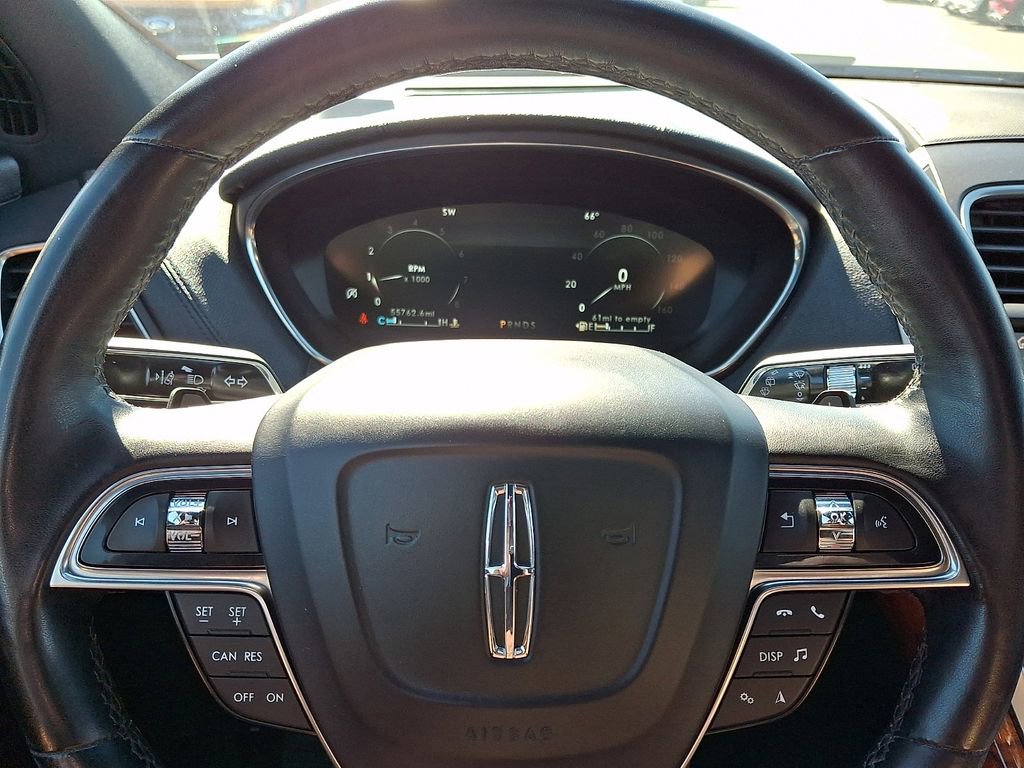 Certified 2020 Lincoln Nautilus Reserve image 20