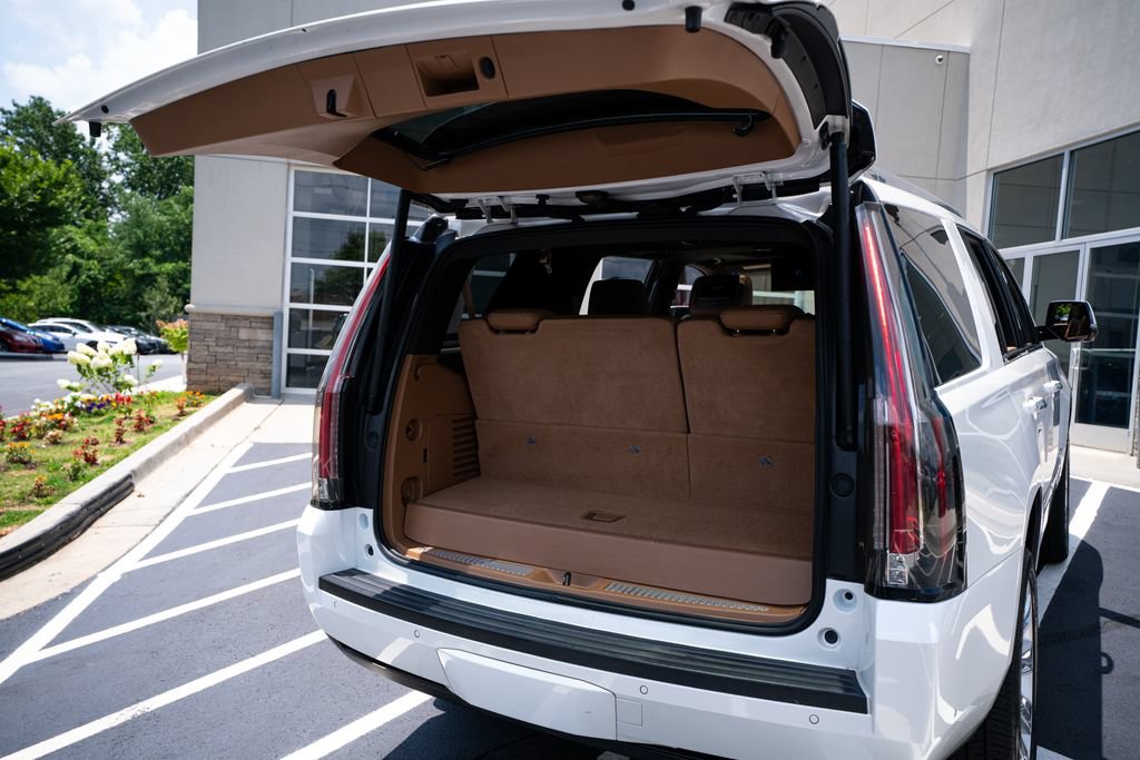 Used 2017 Cadillac Escalade Platinum AWD/4WD image 51