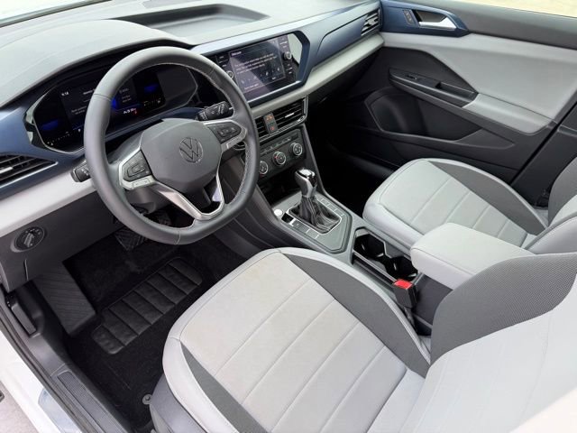 Used 2022 Volkswagen Taos SE FWD image 11